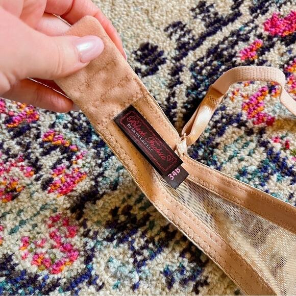 Black Fuschia by Secret Lace Light Nude Strapless Bra 34B - Picture 4 of 4